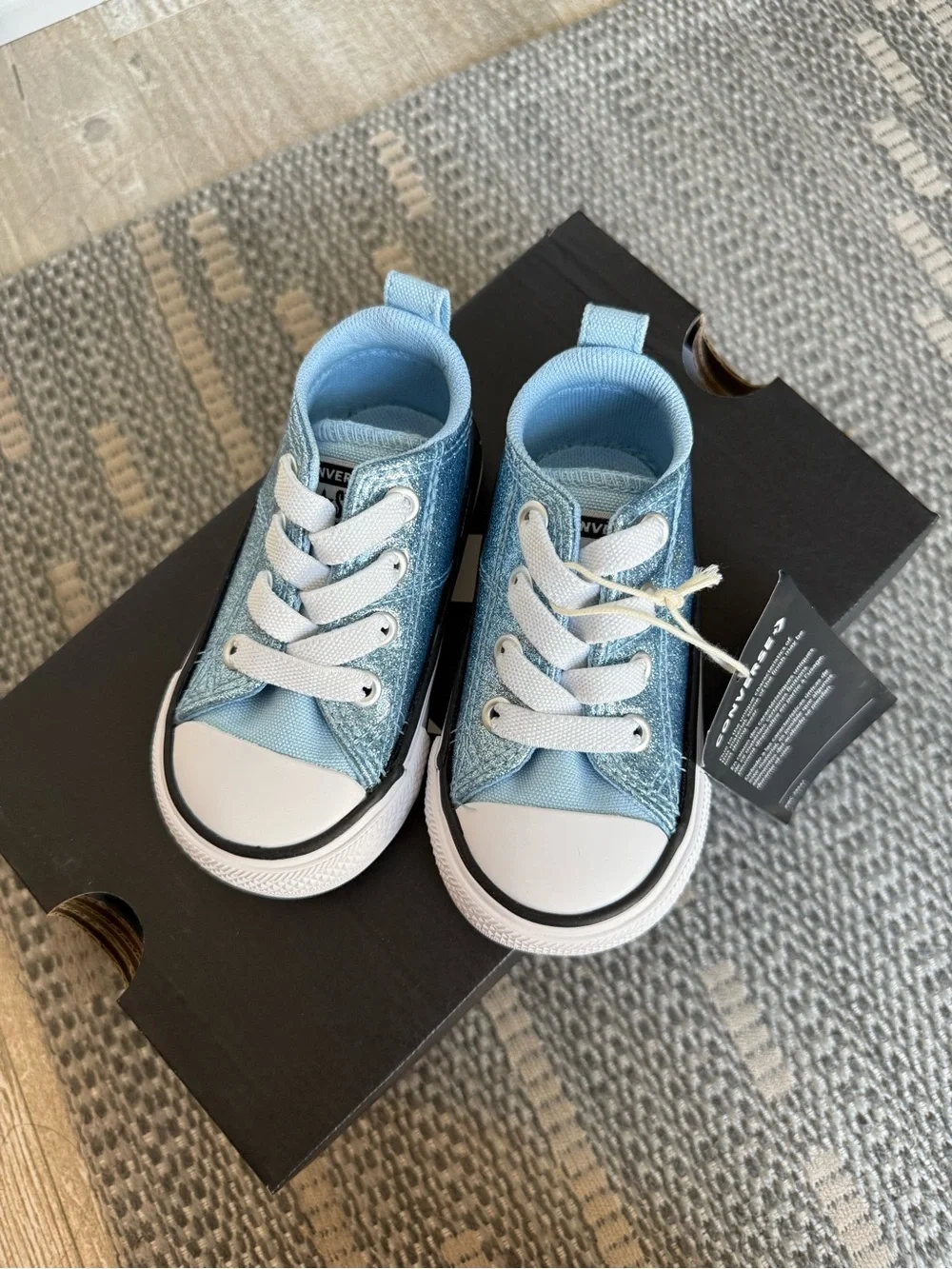 NIB Converse glitter toddler Light Blue Low-Top Sneakers